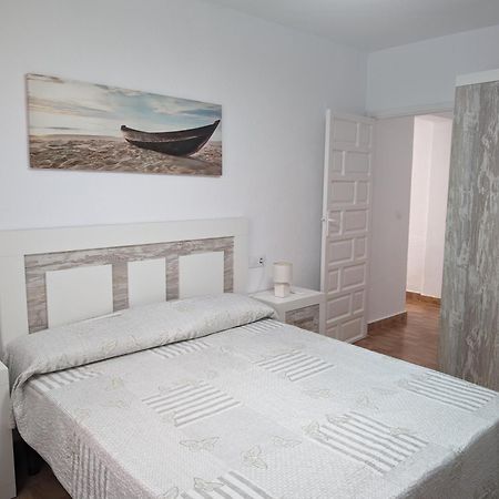 Apartamento A pocos pasos de la playa Agua Amarga  Habitación foto
